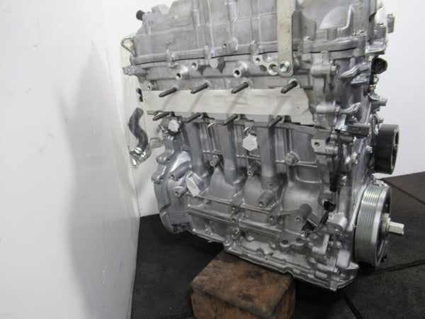 Toyota Corolla Avensis RAV4 2.2D 2ADFHV Motor 0KM