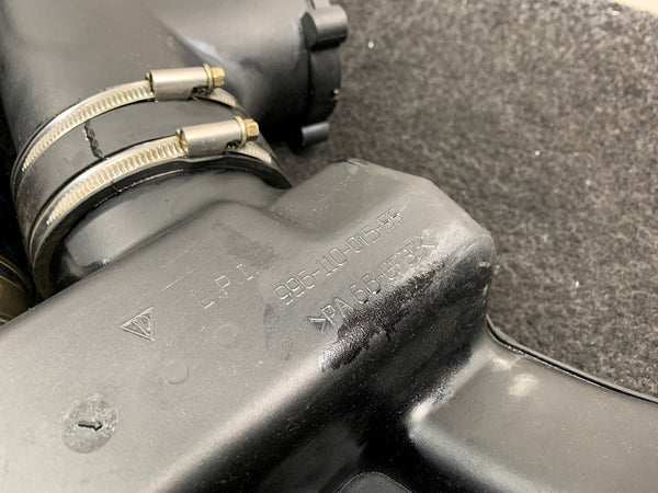 Porsche 911 996 Carrera Inlaatspruitstuk