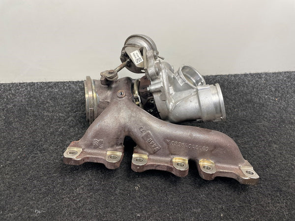 Porsche Macan 3.6 MCTLA Turbo Links 94612302635