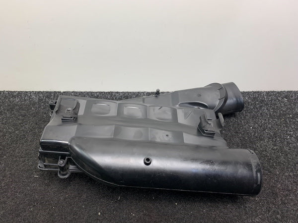 Mercedes Benz S CLS GLE ML63 AMG Luchtfilterhuis Links