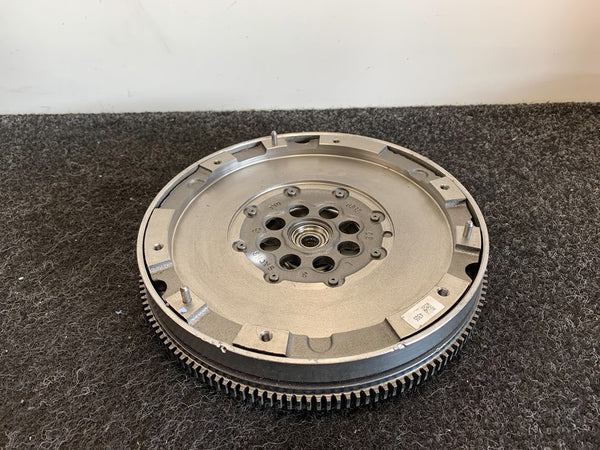 Mercedes SLC SLK GLK C E 180 200 274.920 Vliegwiel