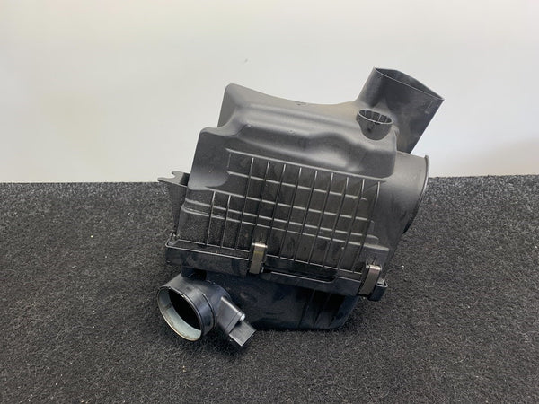 BMW M5 E60 V10 Luchtfilterhuis Rechts