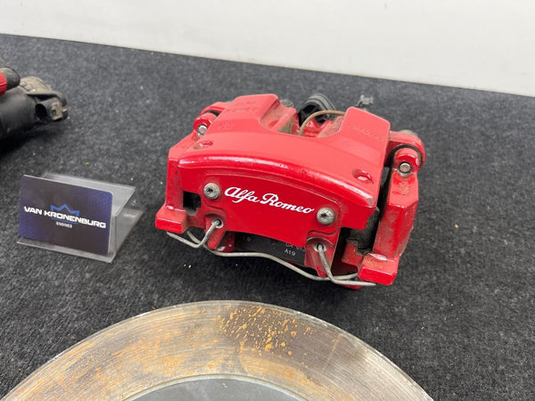 Alfa Romeo Giulia 2.2D Remklauwset Achter