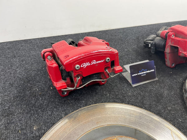 Alfa Romeo Giulia 2.2D Remklauwset Achter