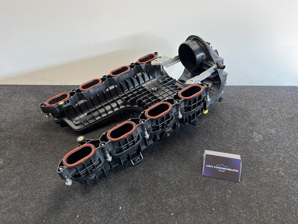 Mercedes Benz E ML CLS 63 AMG M157 Inlaatspruitstuk