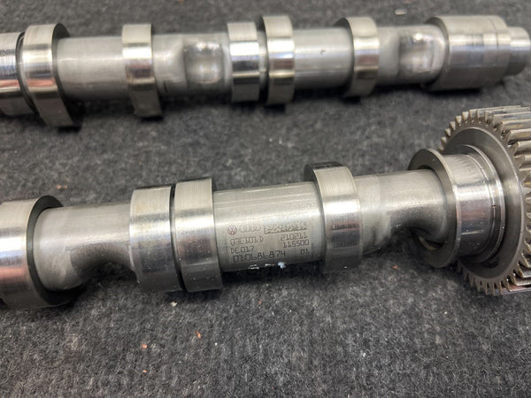 Volkswagen transporter T5 2.0 TDI 114PK Nockenwellensatz 1500KM!