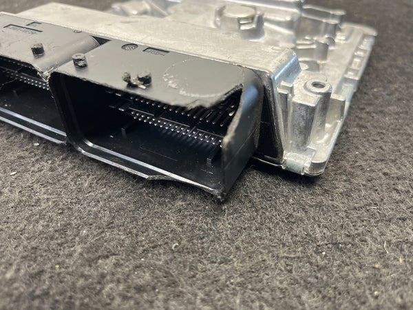 Audi A4 (B9) 2.0 CYMC Motor ECU