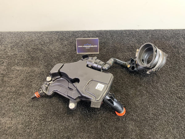 Mercedes Benz C63 AMG (W205) M177 Carterventilatie