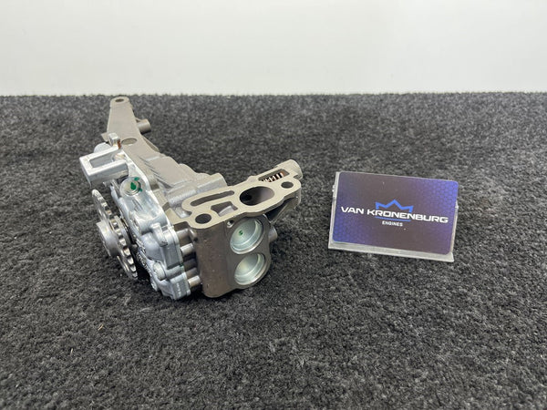 Mercedes Benz C63 E63 AMG 4.0 (177.980) Oliepomp