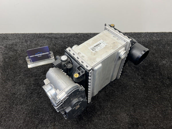 Mercedes Benz C63 S AMG (W205) Intercooler Rechts