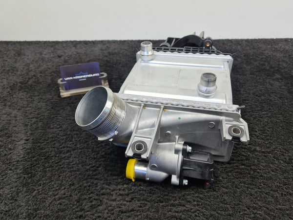 Mercedes Benz C63 AMG Performance (W206) 139.580 Intercooler