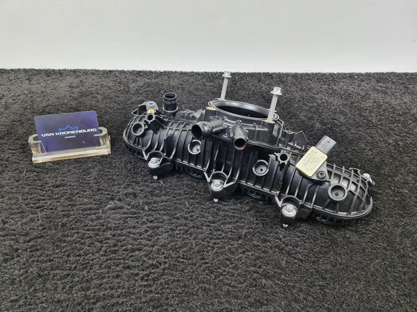 Mercedes Benz C63 AMG E-Performance (W206) Inlaatspruitstuk