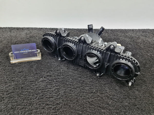 Mercedes Benz C63 AMG E-Performance (W206) Inlaatspruitstuk