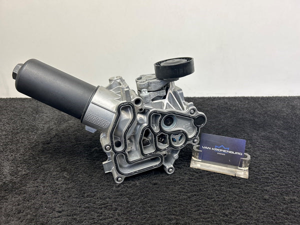 Mercedes Benz C-Klasse (W206) M254.915 Oliefilterbehuizing