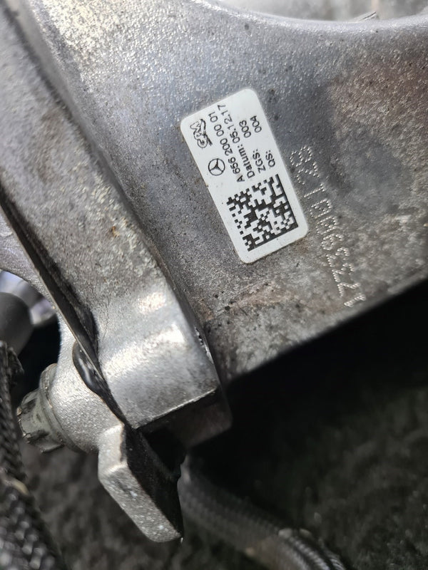 Mercedes Benz S-Klasse (W222/V222/X222) OM656 Thermostaathuis A6562000015