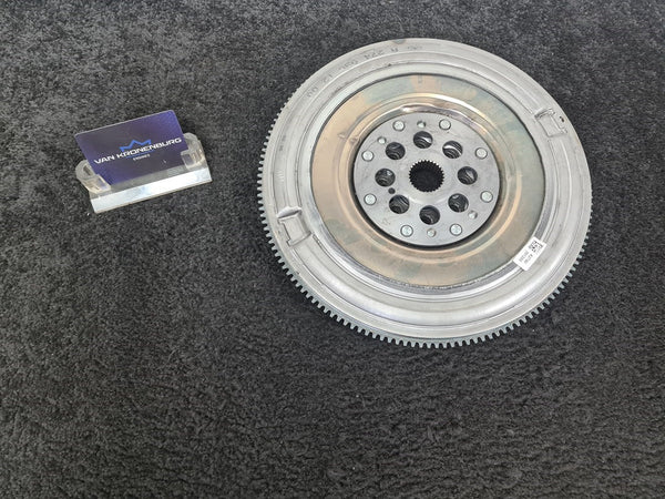 Mercedes Benz C-Klasse (W205) 274.920 Schwungrad Neu Original