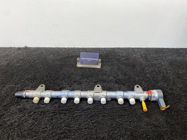 BMW X5 (G05) M550D B57D30C Fuel Rail