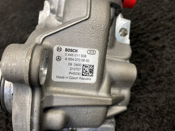 Mercedes Benz E-Klasse (W213) E-220d 654.920 Dieselpumpe A6540700600 64KM!