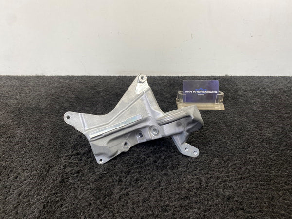 Mercedes Benz A CLA (W177) 2.0d OM654 Motorsteun