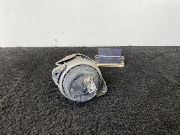 BMW 3-Serie E90 E91 E92 E93 Motorsteun 6793240