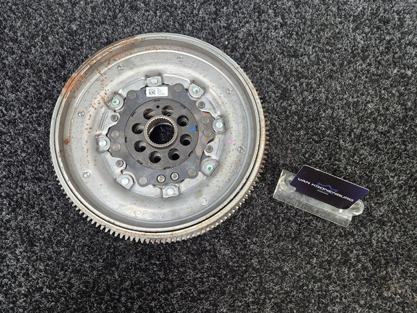 Audi Seat Volkswagen 2.0 TDI Dubbel Massa Vliegwiel 05L105266J 5KM!