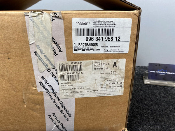 Porsche 911 (996) Fusee Links-Achter OEM NIEUW! 99634165810