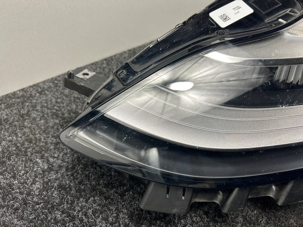 Tesla Model 3 Koplamp Links 1077375-00-C