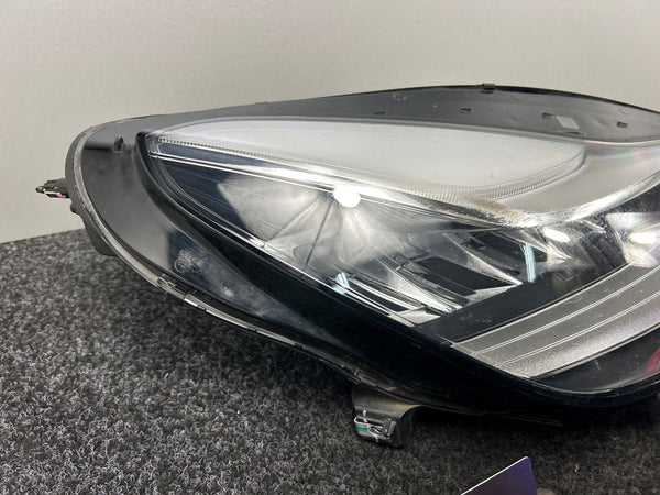 Tesla Model 3 Koplamp Rechts 1077372-10-I OEM!