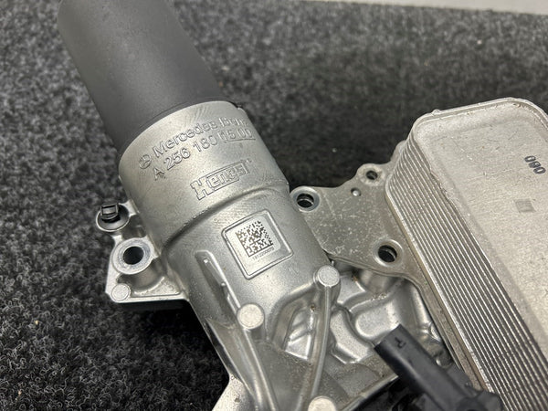 Mercedes Benz GLE (V167) 53 AMG 256.930 Oliefilterhuis OEM 1KM! A2561801500