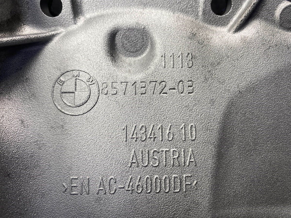 BMW 5-Series 530D (G30) B57D30A Oil sump 8571372