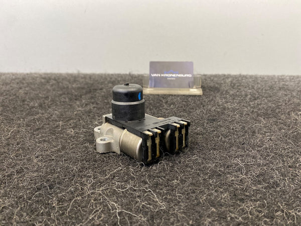 Mercedes Benz S-Klasse (W220) M137 Cilinderuitschakelings module