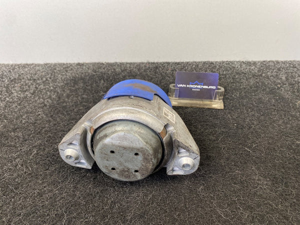 Mercedes Benz S-Klasse (W222) Motorsteun Rechts A2222402200