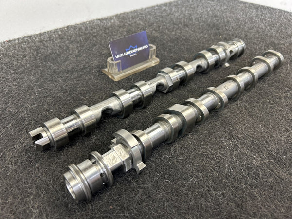 BMW M5 (F90) S63B44B 4.4L Nokkenasset Cil 1-4 8600426 8600428