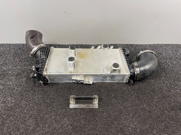 Range Rover Sport DT306 3.0 Intercooler LR146547 K6D3-6K775-BG