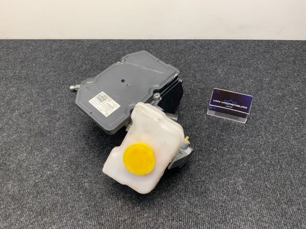 Audi A8 (D4) CEAU Rembekrachtiger 400KM!