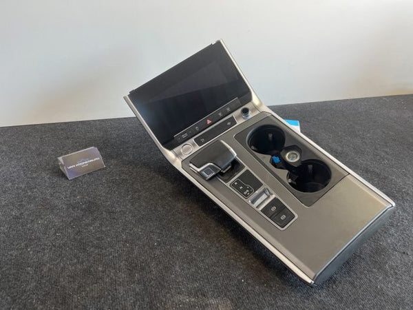 Audi A6 C8 Navigation Display Center console
