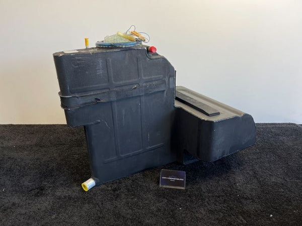 Lamborghini Aventador (LP700) Brandstoftank Links