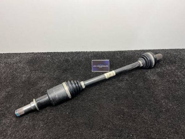 Mercedes Benz EQB SUV Aandrijfas Links Achter 5KM!