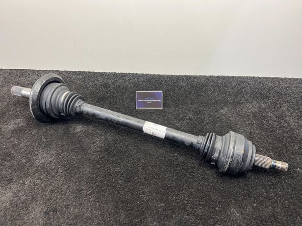 Mercedes Benz E300d (W213) Aandrijfas Links Achter 5KM!