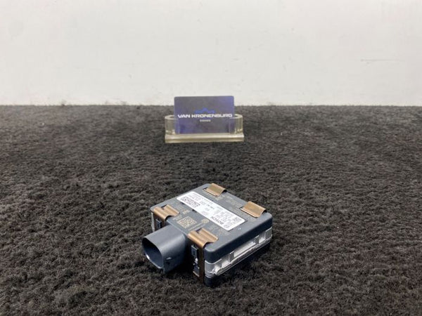 Audi Q3 Sportsback (F3B) Regelapparaat voor Side Assist Rechts