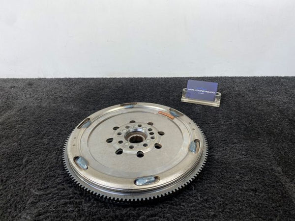 Mercedes Benz C-Klasse (W205) M274 Vliegwiel 323KM!