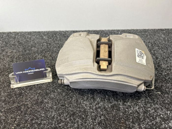 Audi A5 (B9) Remklauw Links Voor 8W05FP / ACF005