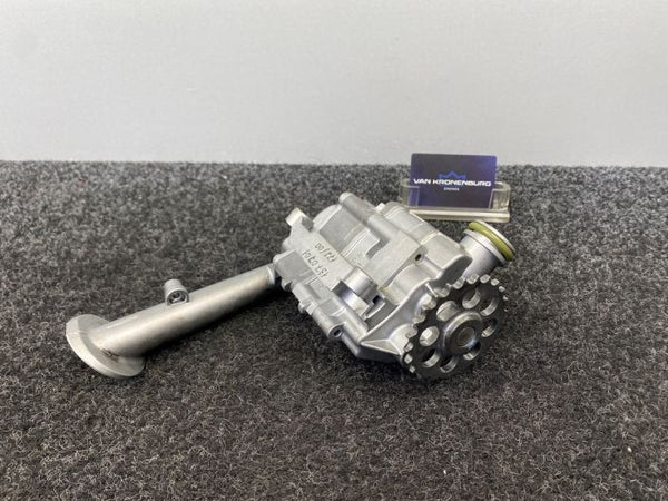 Mercedes Benz S-Klasse (W222) 5.8 S-600L 137.970 Oliepomp OEM 1KM!