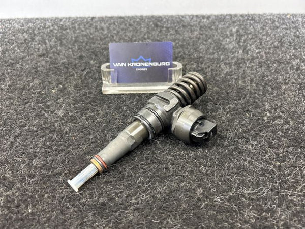 Volkswagen Touran (1T1/T2) 2.0 TDI Pompverstuiver 038130073BQ