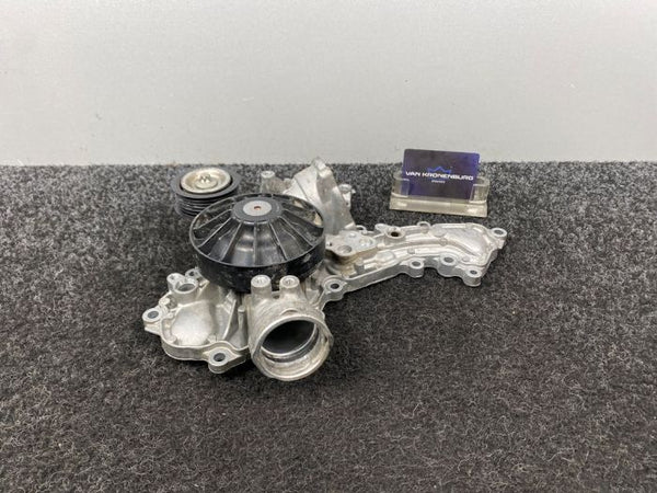Mercedes Benz (W212) E-63 AMG 5.5 157.980 Waterpomp A15701071706