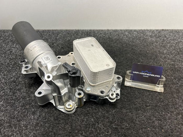 Mercedes Benz GLE (V167) 53 AMG 256.930 Oliefilterhuis OEM 1KM! A2561801500