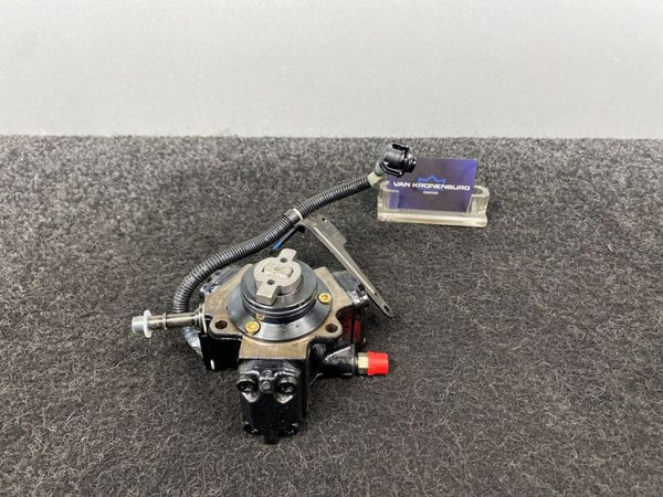 Mercedes Benz S-Klasse (W220) 320 CDI 613.960 Dieselpumpe A6130700001