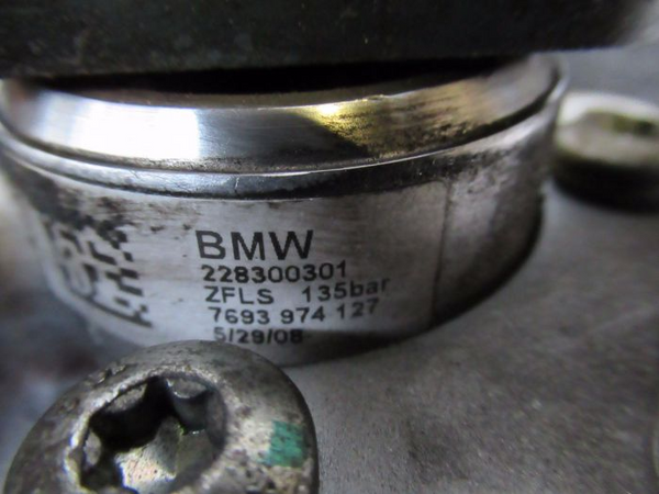 BMW 5 E60 E61 520d 525d 530d Stuurpomp