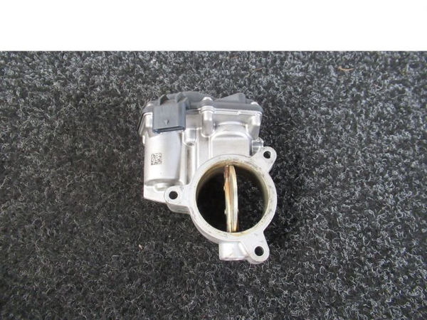 Mercedes Benz E Klasse w213 2.0CDI 654 Gasklephuis