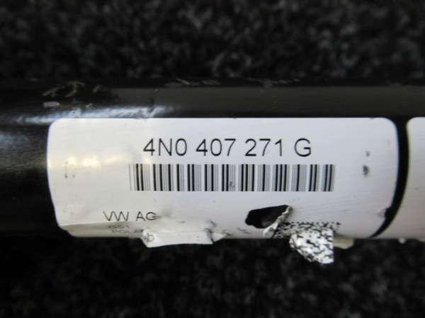 Audi A8 4N 2017- Aandrijfas Voor L/R